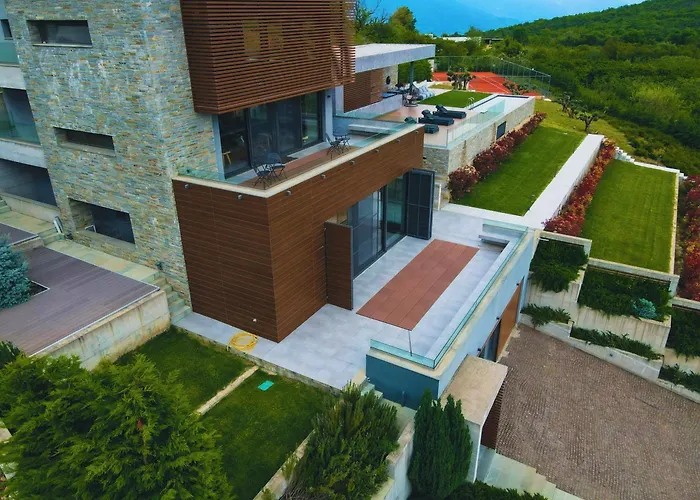 #skgh Arbitrage Hyperluxe -near Pozar Baths & Kaimaktsalan Mountain * Sarakinoi